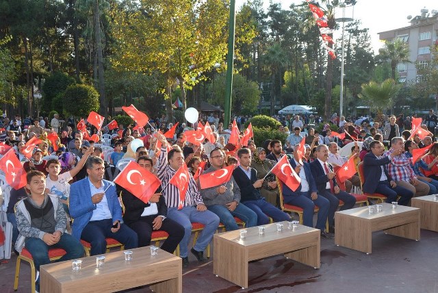 Antakya belediyesinden Cumhuriyet coşkusu