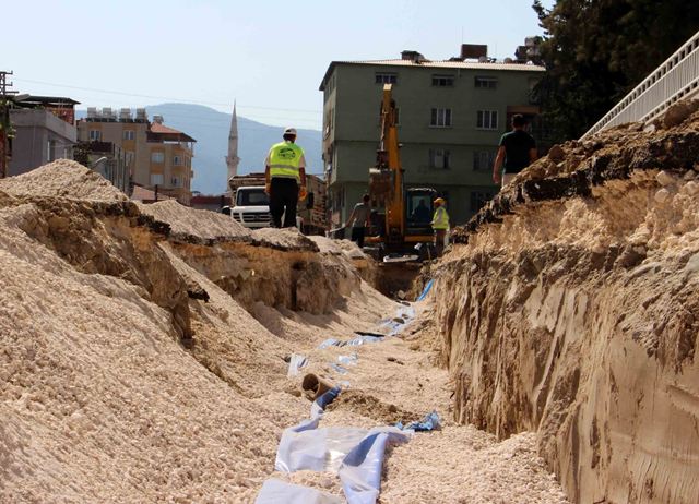 İçme suyunda sağlığa zararlı borulara veda ediliyor