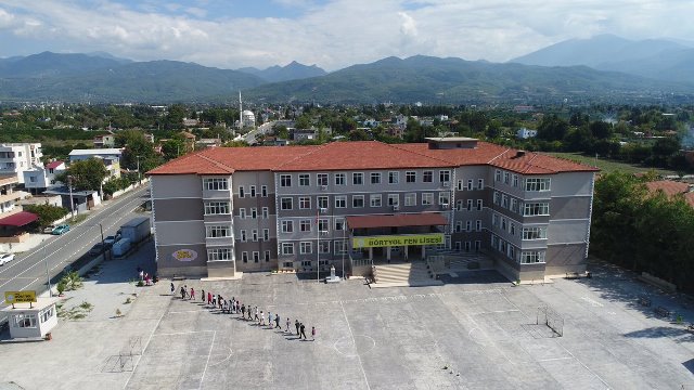 Dörtyol Fen Lisesi 31 öğrenci Tıp Fakültesine gönderdi