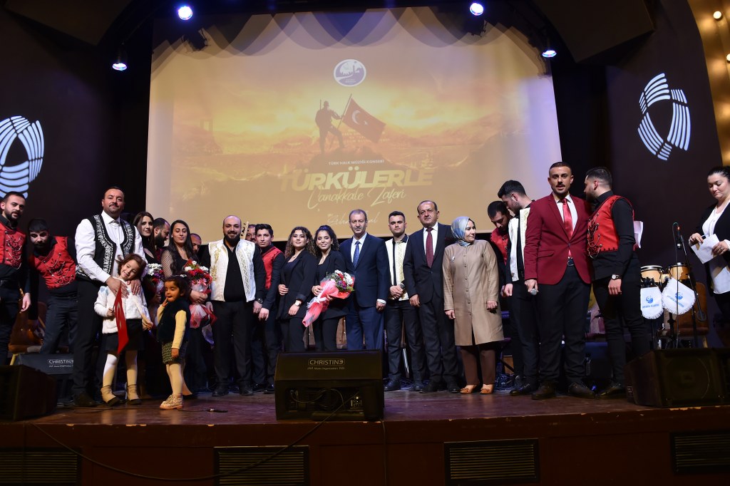 Türkülerle Çanakkale Zaferi adlı konserde Duygulu anlar yaşandı