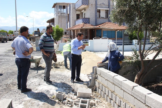 Başkan Eryılmaz Yaşar Kemal caddesinde incelemelerde bulundu