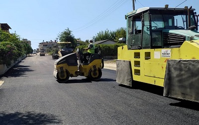 Samandağ’da yol çalışması