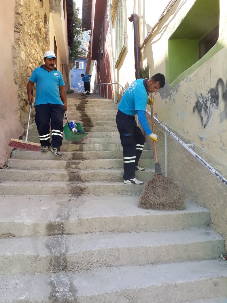 Temiz çevre için temizlik harekatı