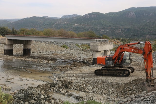 Hatayın yirmi üçüncü köprüsün de sona yaklaşılıyor