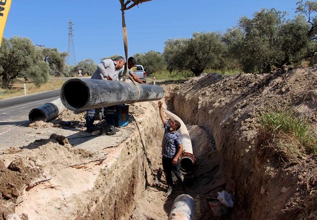 Altınözünde 8 terfi istasyonunu besleyen hat onarıldı