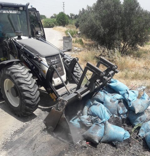 Antakya sokaklarında temizlik çalışması