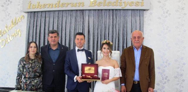 Sevgililer Gününde 14 nikah kıyıldı