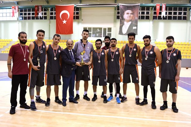 MKÜ de öğrenciler arası basketbol turnuvası