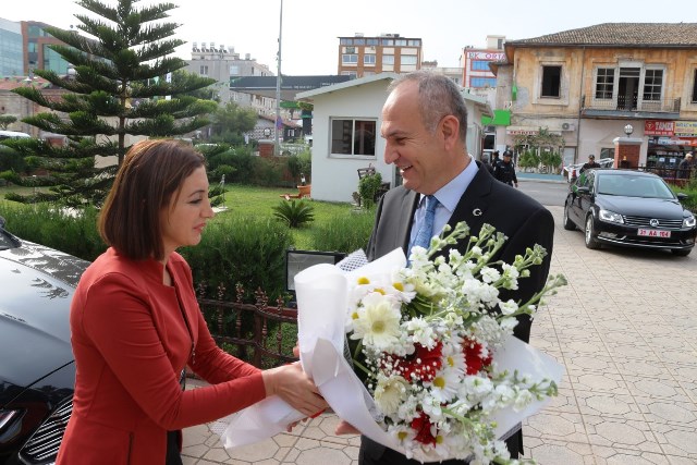 İskenderun Kaymakamı görevine başladı