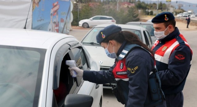 Hatay da şehrin giriş ve çıkışları sıkı şekilde denetleniyor