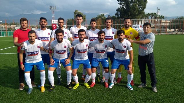 Armutluspor Sümersporu rahat geçti 