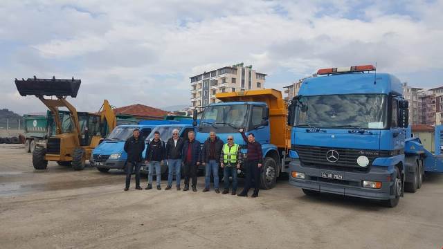 İSKİ den Zeytin Dalı Harekatı bölgesine araç desteği