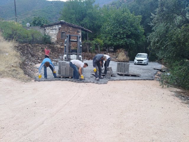 Antakya Belediyesinden yol çalışması