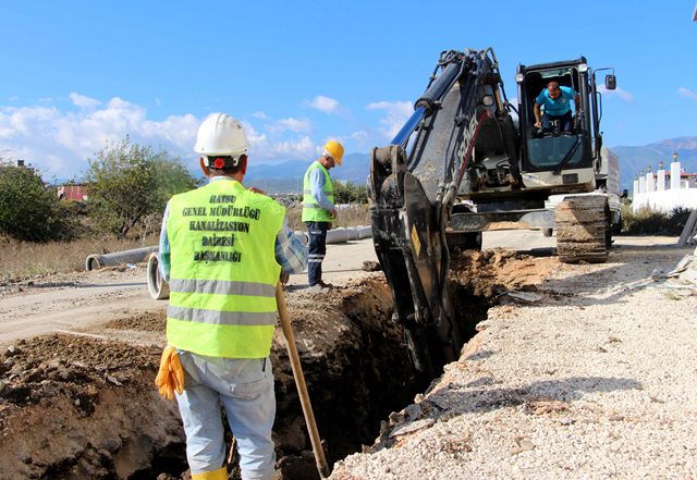 Orhanlı Caddesinin alt yapı sorunu çözülüyor