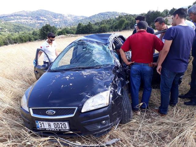 Yayladağı İlçe Milli Eğitim Müdürü Öztürk kaza geçirdi