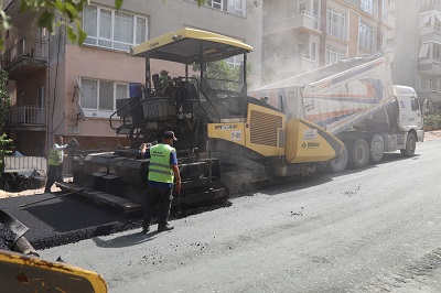 Antakya Karaoğlanoğlu Caddesi asfaltlanıyor