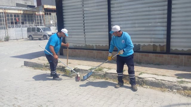 Antakya Belediyesinden Sanayi Sitesinde temizlik çalışması