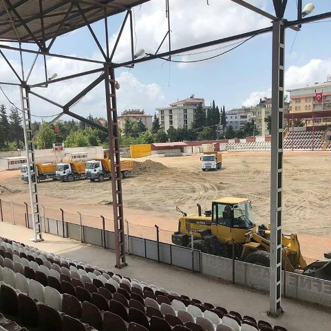 Antakya Atatürk stadyumunda çalışmalar hızlandı