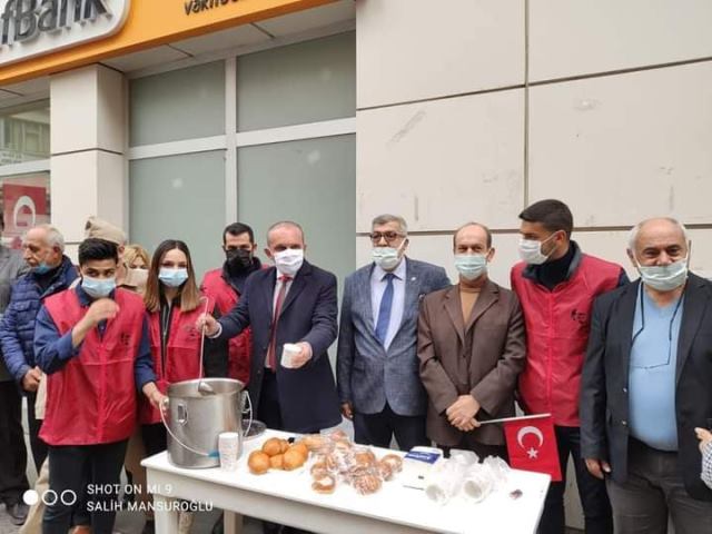 CHP li gençler Çanakkale şehitlerini andı