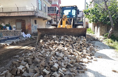 Samandağ Belediyesinden yol bakım ve onarım çalışması