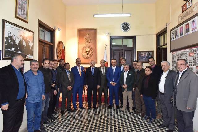 Vali Ata İskenderun Gazeteciler Cemiyetini ziyaret etti