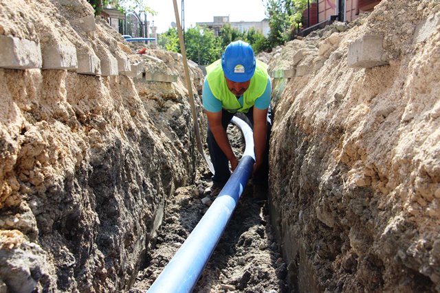 Yeni içme suyu hattı ile aboneler yenileniyor