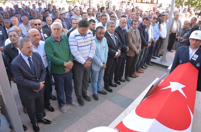 Bekir Karabacak son yolculuğa uğurlandı