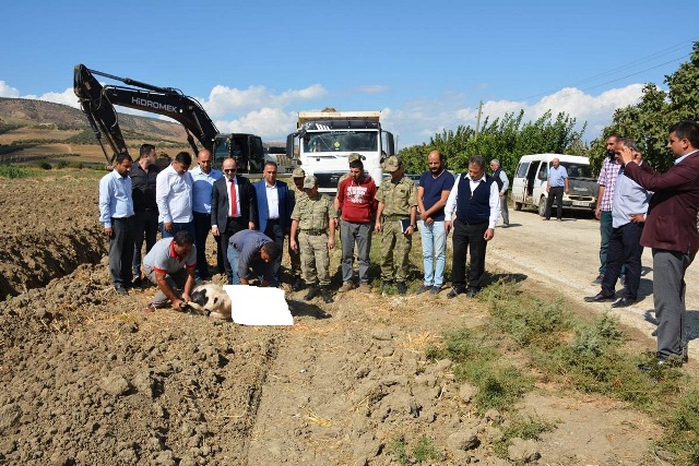 Altınözünde yolların temeli atıldı