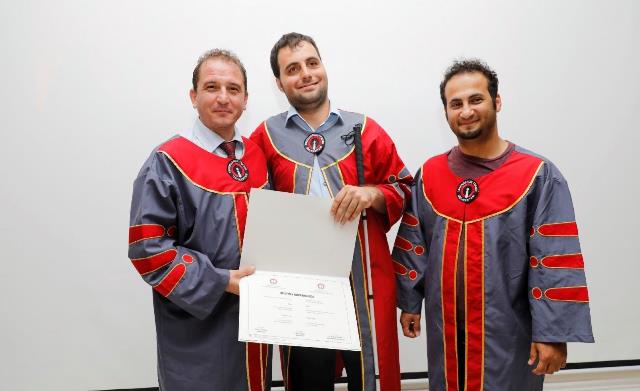 İSTE nin Gönül Gözü Açık Öğrencisi diplomasını aldı 