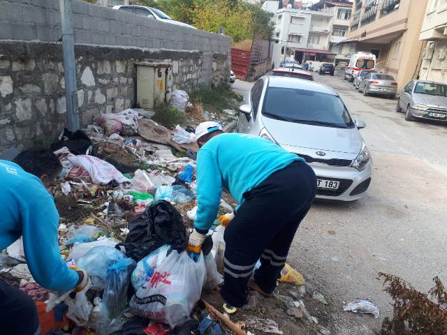 Antakya Belediyesi metruk alanlarda temizlik yapıyor