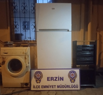 Evden hırsızlık yaptığı iddia edilen 2 şüpheliden biri yakalandı