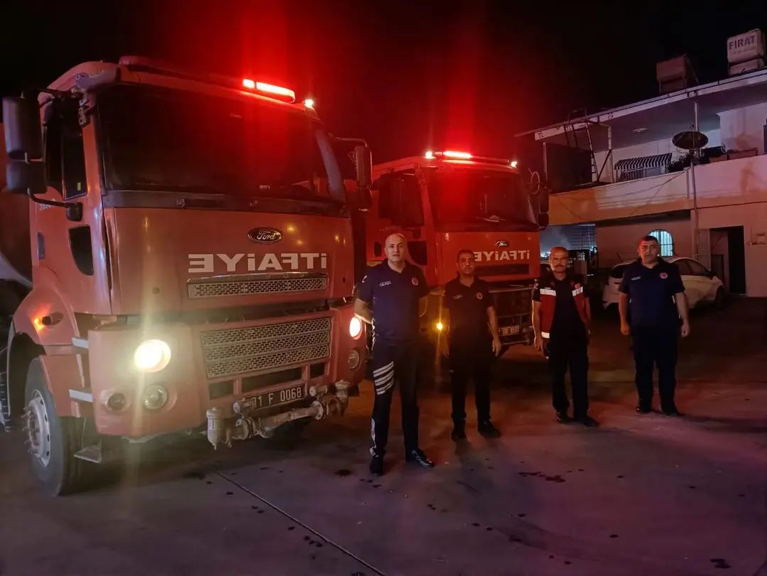 Hatay itfaiyesi Mersin’deki yangına destek verdi