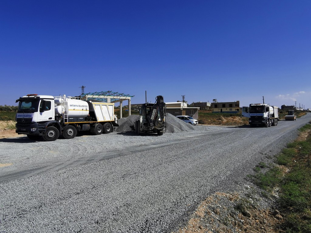 KurudereAvsuyu Mahallesinde sathi kaplama çalışmaları ıslah edilmeli