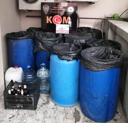 Antakya da 308 litre sahte içki ele geçirildi