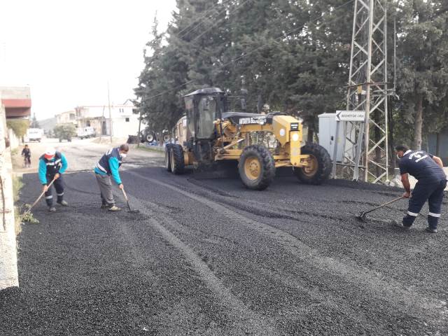 Antakya belediyesinin asfalt çalışmaları sürüyor