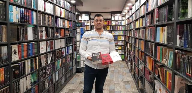 Gençler kitap okusun diye indirim kampanyası başlattı