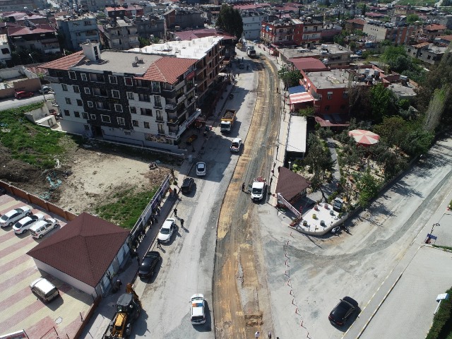 Şükrü Balcı caddesinde beton asfalt hazırlıkları başladı 