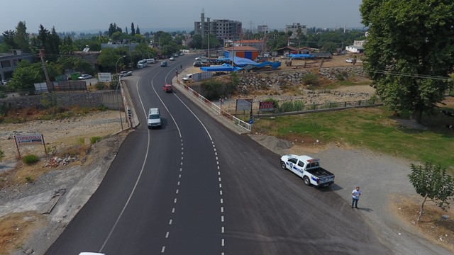 Büyükşehir beton asfalt serim çalışmalarına devam ediyor