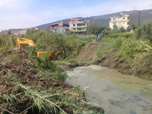 HBB den yaylıca mahallesinde dere temizliği