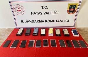 Reyhanlı’da gümrük kaçağı 19 cep telefonu ele geçirildi