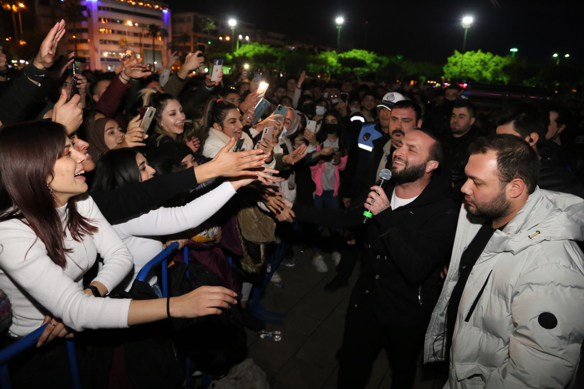 Berkay Hatay da yeni yıl festivali için söyledi