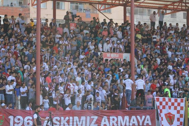 Taraftara Ankara yolu gözüktü