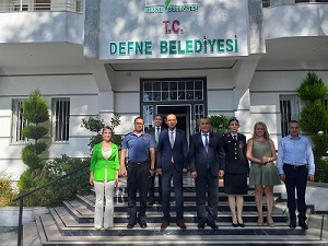 Kaymakam Okatan’dan, Defne Belediye başkanlığına ziyaret