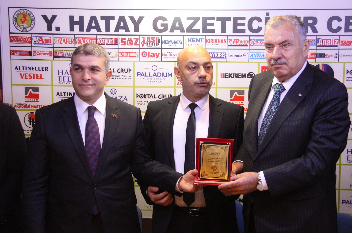 AK parti heyeti ve başkan Yılmaz dan HGC ye ziyaret