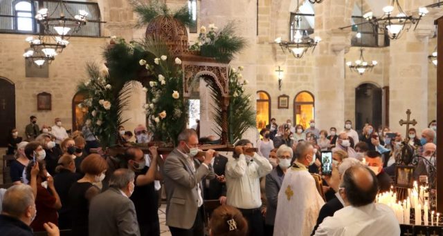 Antakya Ortodoks kilisesinde Paskalya ayini 