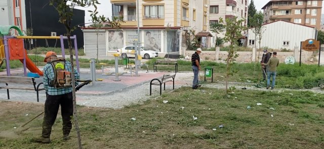 Antakya da parkların bakımı yapılıyor