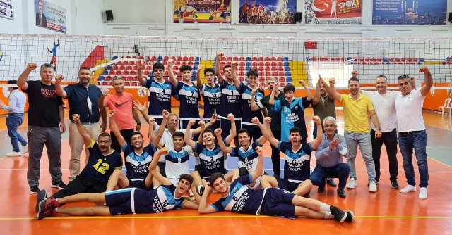 Üzümdalı Voleybol takımı ikinci Lige yükseldi