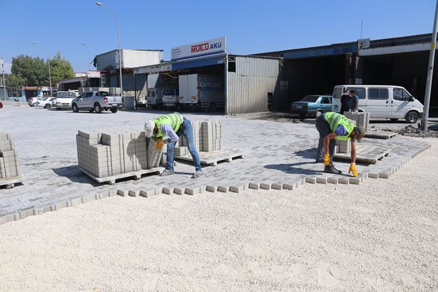 Antakya Sanayi Sitesinde parke çalışması