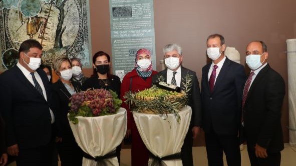 Zeytin ve Üzümün Tarihe Kazınmış İzleri Gün Yüzüne Çıkıyor Sergisi Açıldı