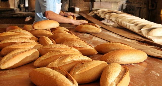 Hatay da ekmek zamlandı